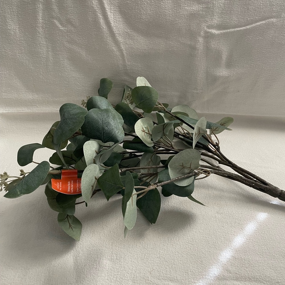NWT Ashland Artificial Floral Arrangement with Red and Green Accents - Picture 7 of 15